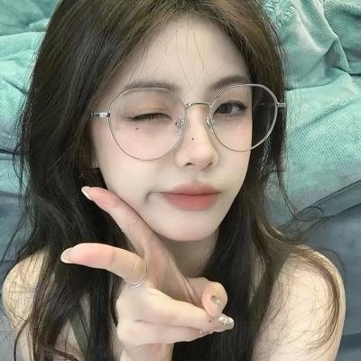 重生后我被病娇美女追